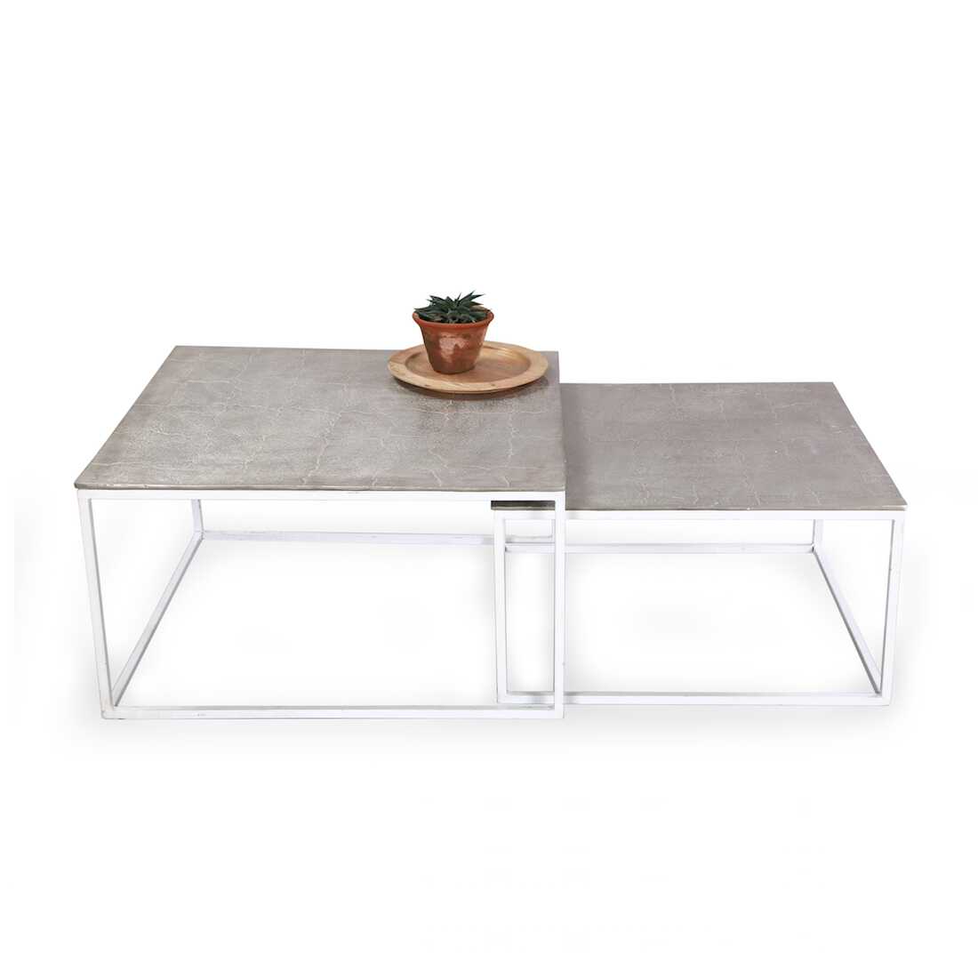 Nesting coffee table