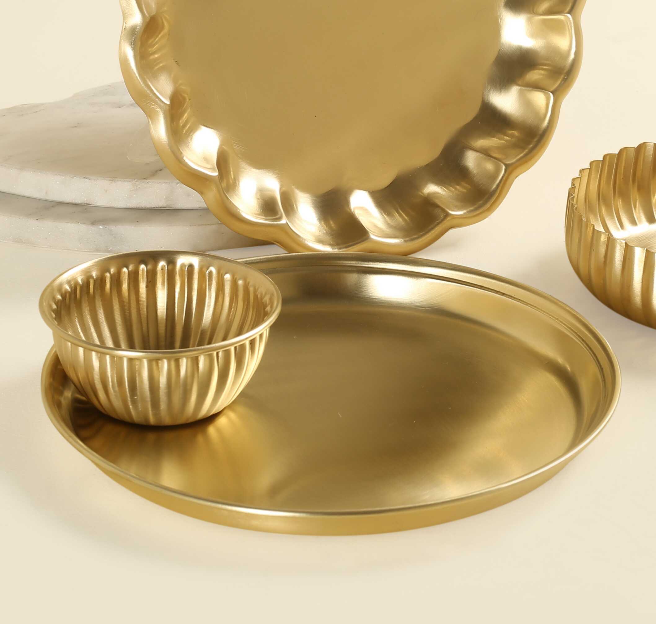 RKBTB79_2 Brass quarter plate with katori