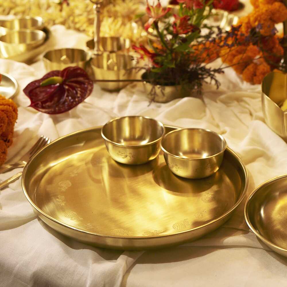 TOPP BRASS0010_CROP2_High Res copy Pure Brass Thaali set